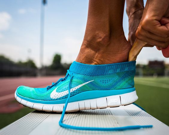 Detrás del precio de unas zapatillas de running de 100 dólares